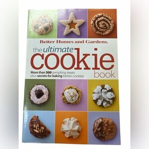 Cookbook Better Homes and Gardens The Ultimate Cookie Book, available in at leas